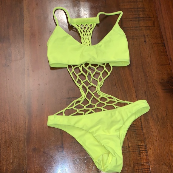 MIKOH Swimwear Xavier One Piece Size M Lemonade 🍋